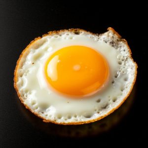Яйцо куриное жареное
